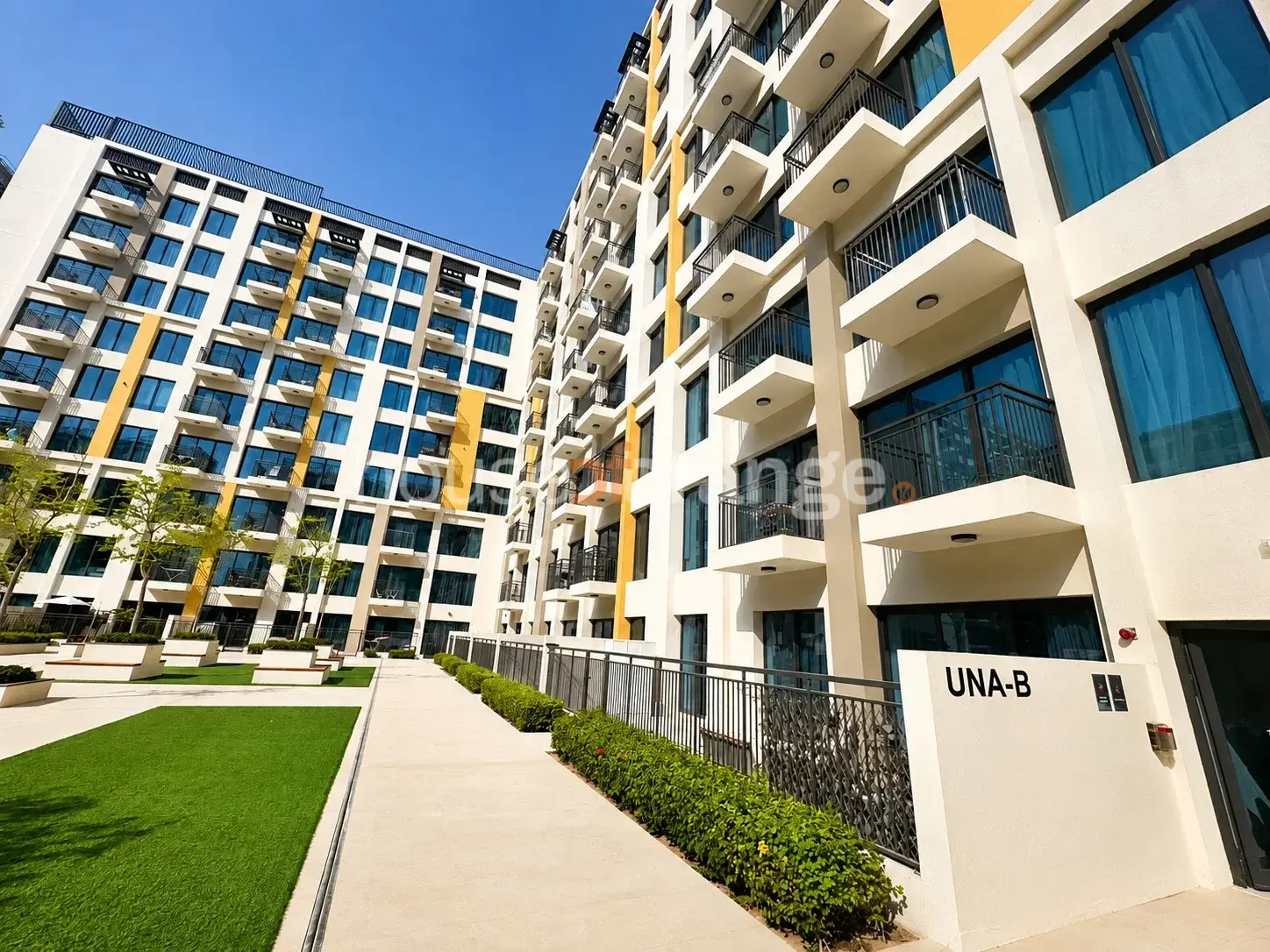 Town Square - UNA Apartments - 1BR - Apartment