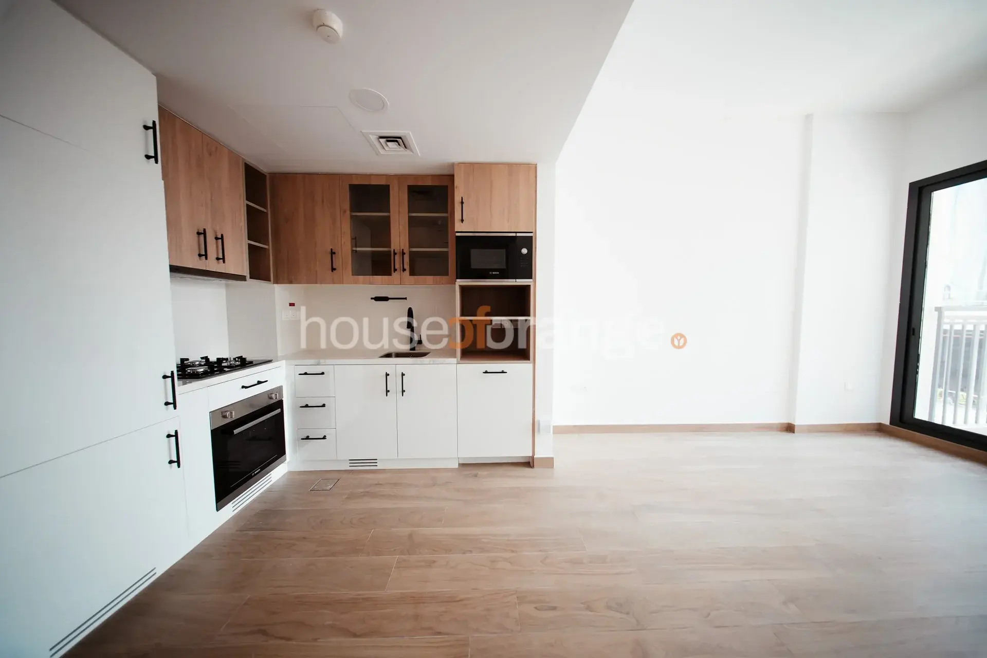 Town Square - Liva - 1BR - Apartment, photo 3