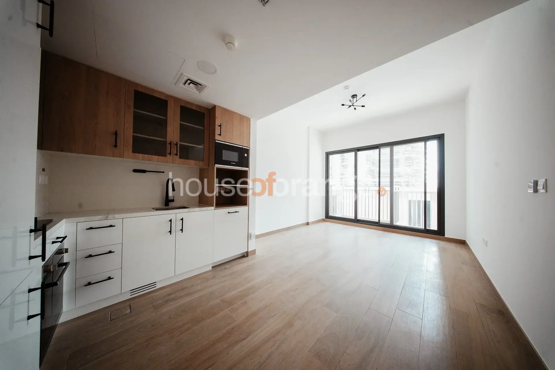 Town Square - Liva - 1BR - Apartment, photo 2