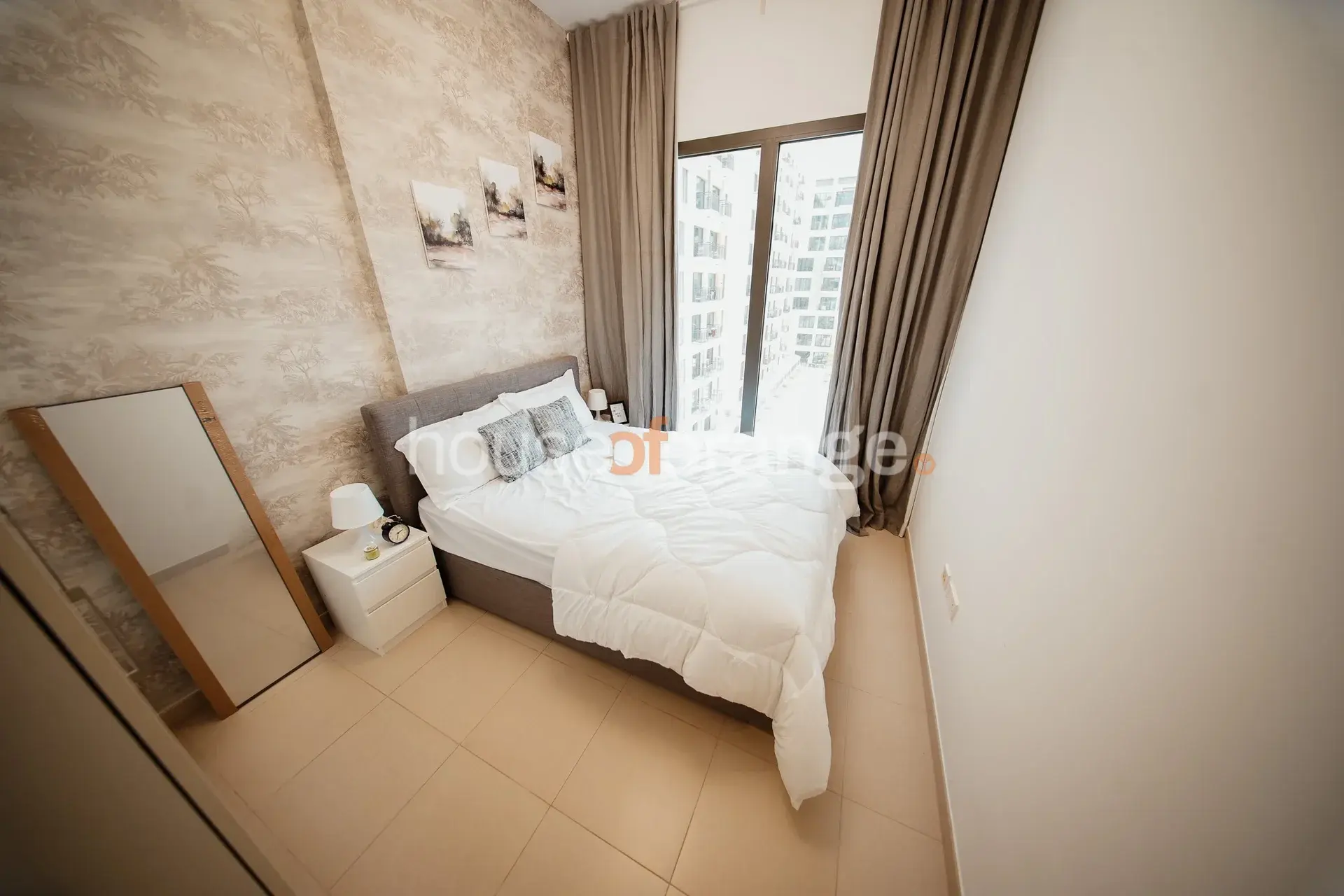 Town Square - UNA Apartments - 1BR - Apartment