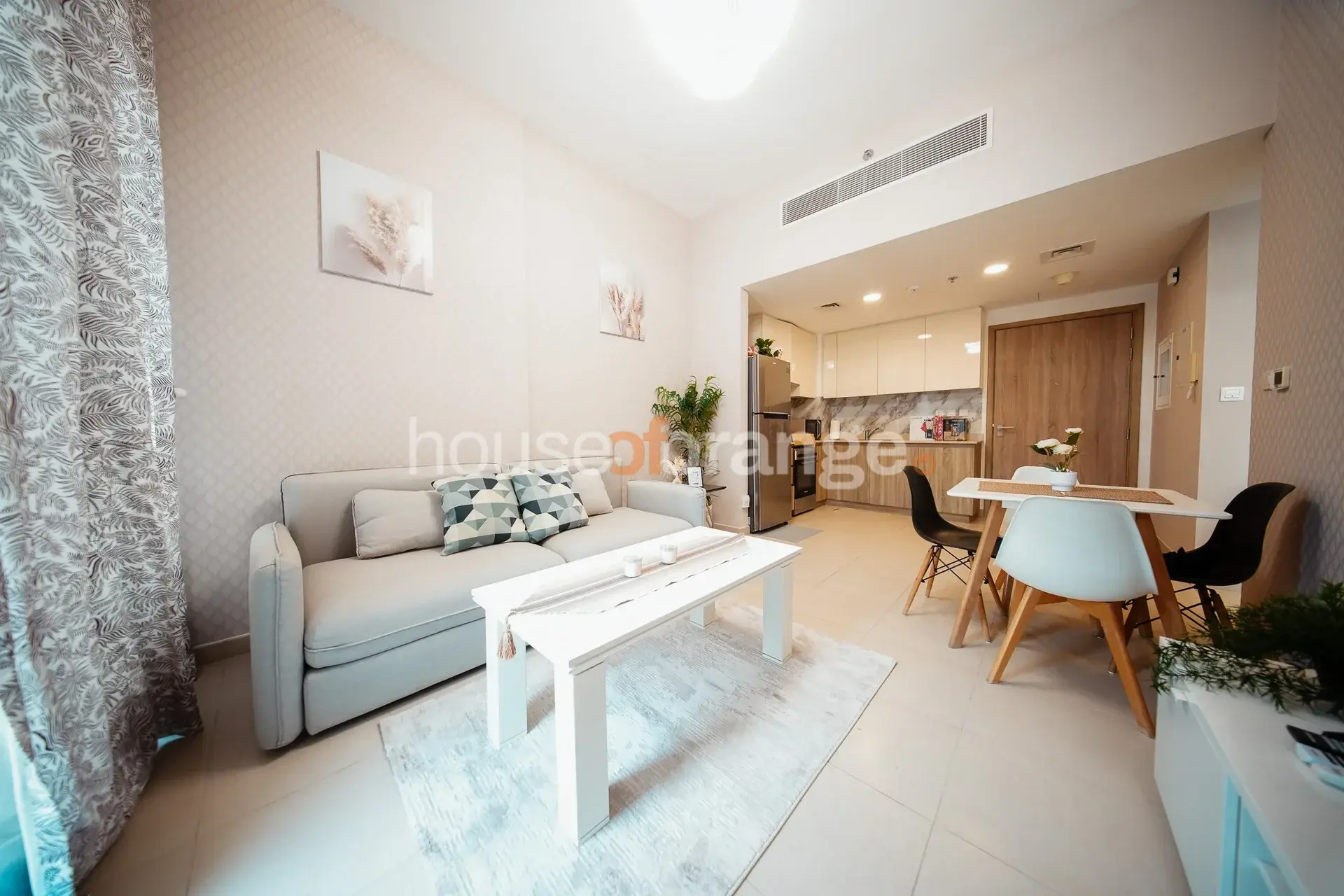 Town Square - UNA Apartments - 1BR - Apartment, photo 5