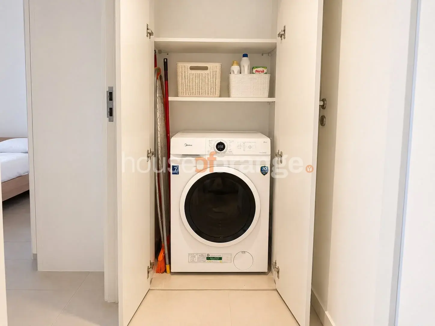 Town Square - UNA Apartments - 1BR - Apartment, photo 6