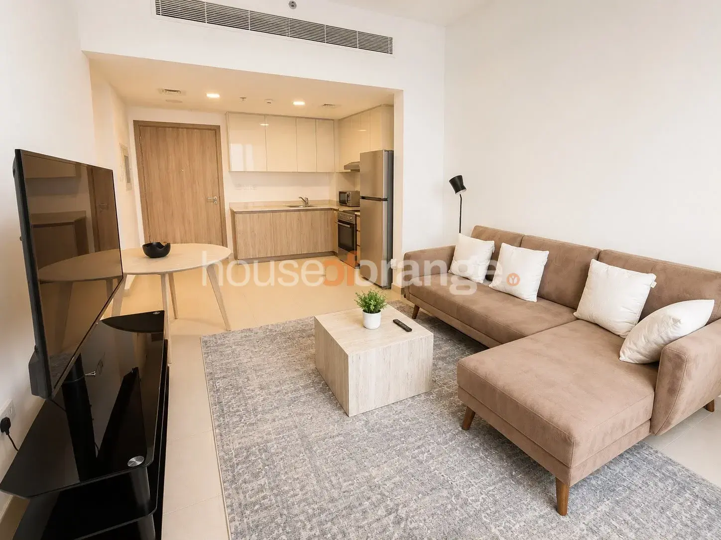 Town Square - UNA Apartments - 1BR - Apartment