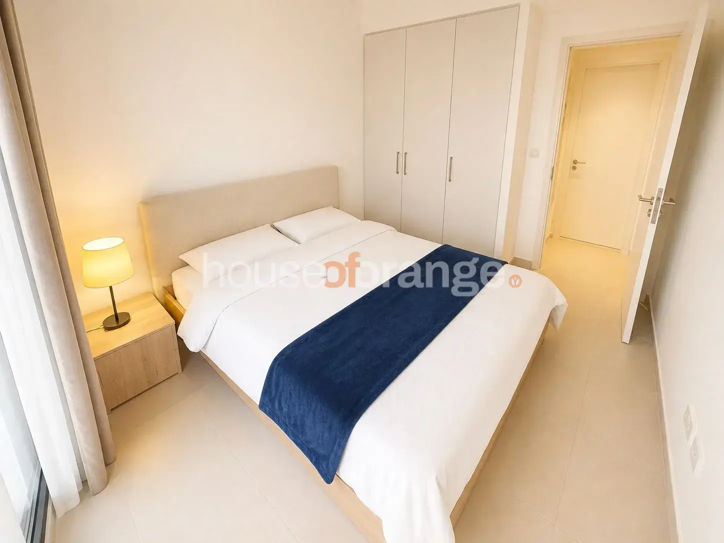 Town Square - UNA Apartments - 1BR - Apartment, photo 5